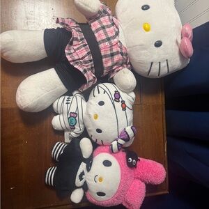Sanrio Hello Kitty Plush Bundle